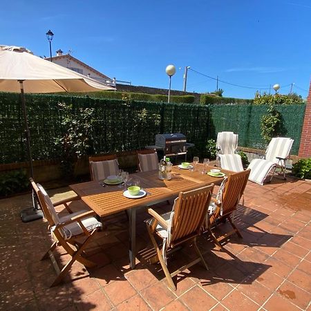 Apartamento En Complejo Residencial Rovacias Comillas Exteriér fotografie