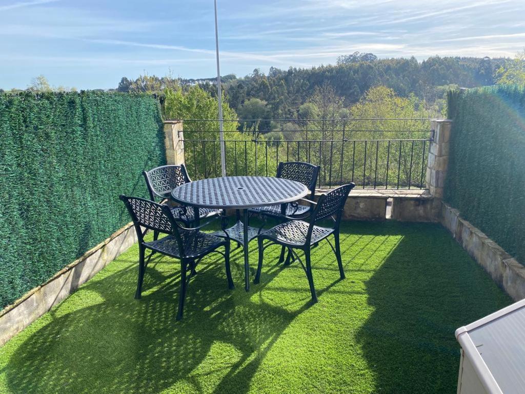 Apartamento En Complejo Residencial Rovacias Comillas Exteriér fotografie